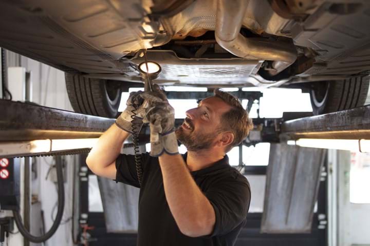 Hos Hillerød PAVA Center har vores bilsyn færdselsstyrelsens Elite anmærkning